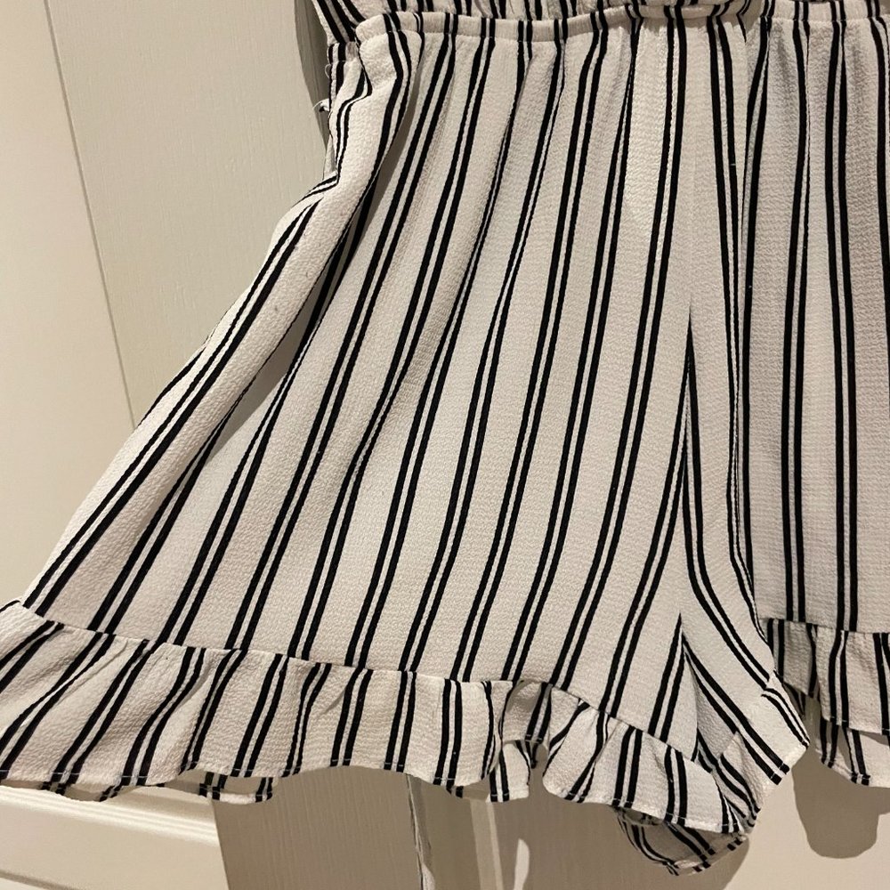 Adorable Striped Romper with Ruffle Detail - Picture 6 of 9